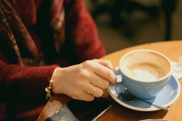 Sweat personnalisé pour promo d'école : l'indispensable pour marquer les esprits